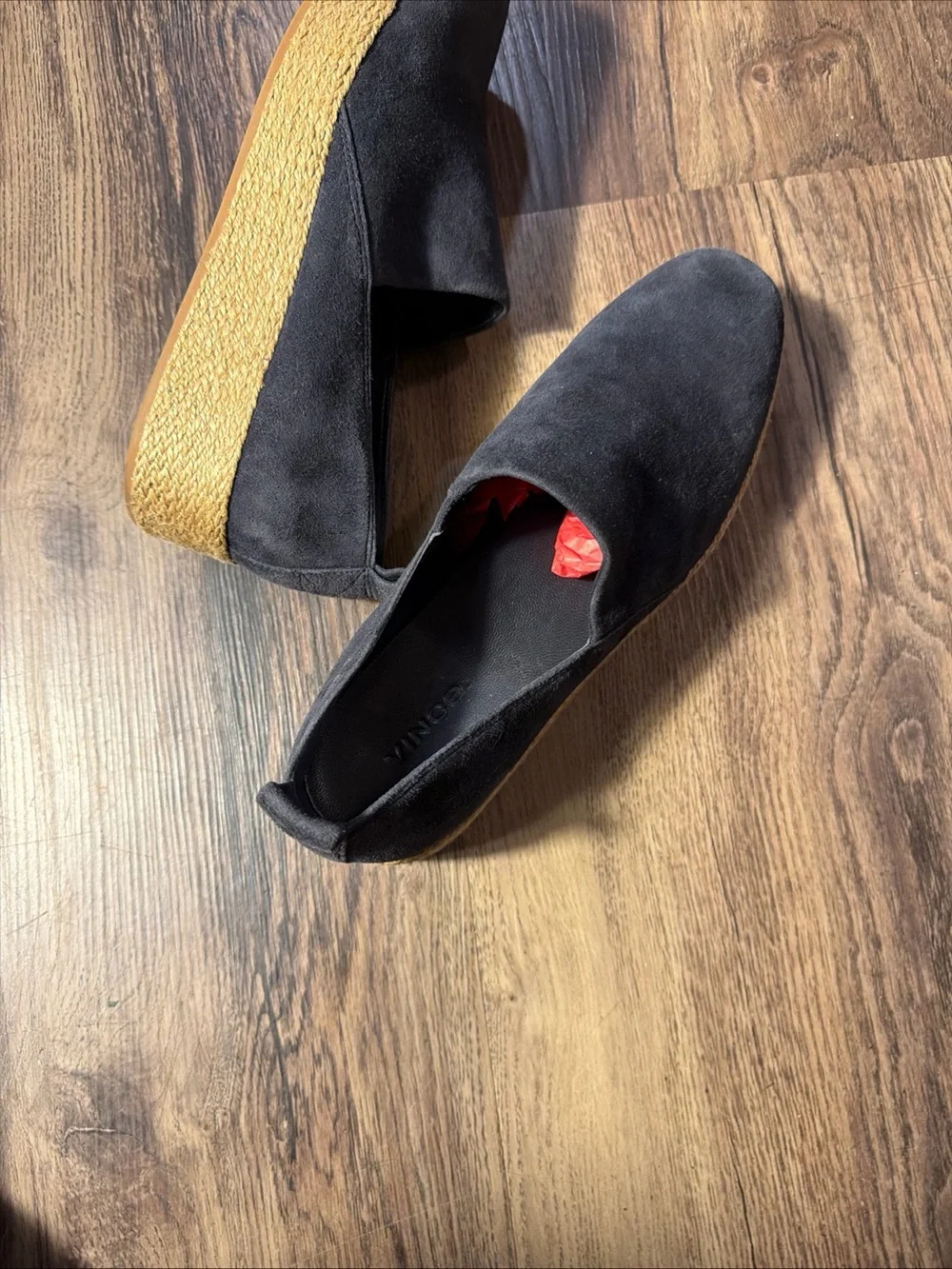 Vince Wilden Slip-On Shoes Round toe Suede Leather & fabric lining size 6M